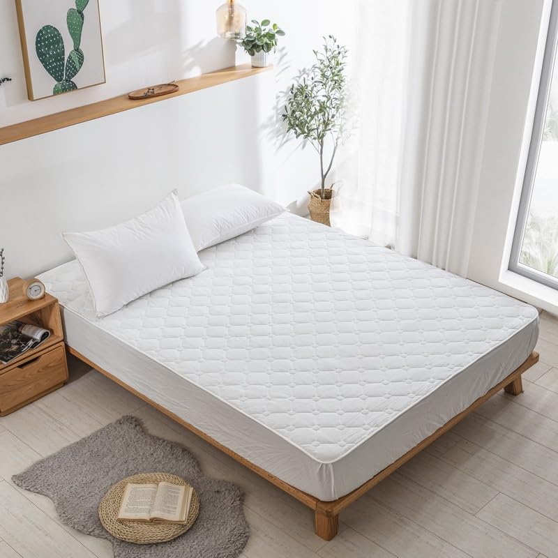 Machine Washable Soft Mattress Protector, White