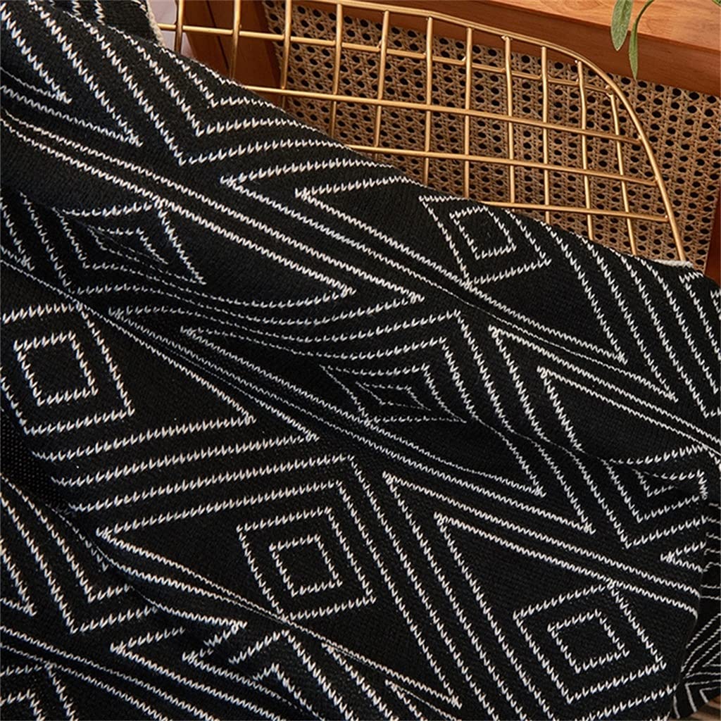 Double-Sided Jacquard Knit Throw Blanket, Black Gray White, 130 × 170 cm