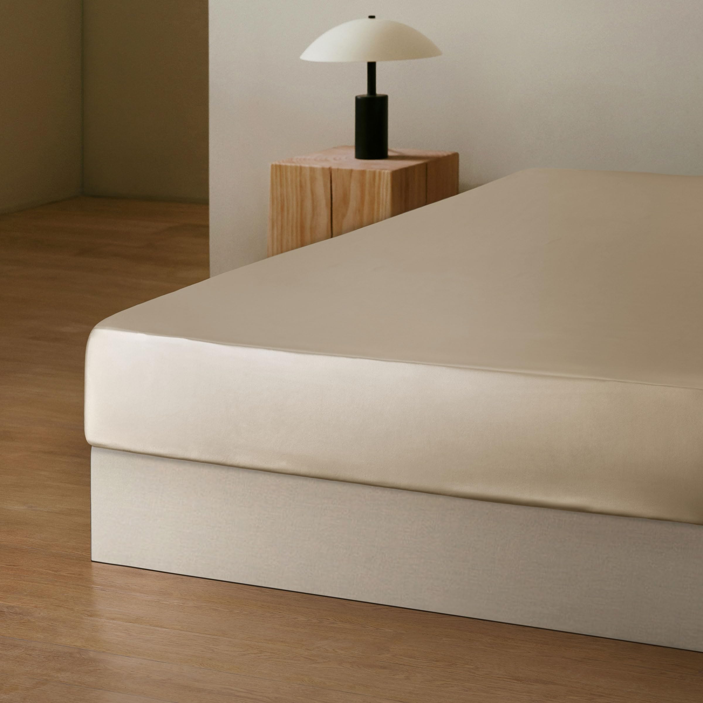 19 Momme 100% Mulberry Silk Fitted Sheet, 16" Deep Pocket