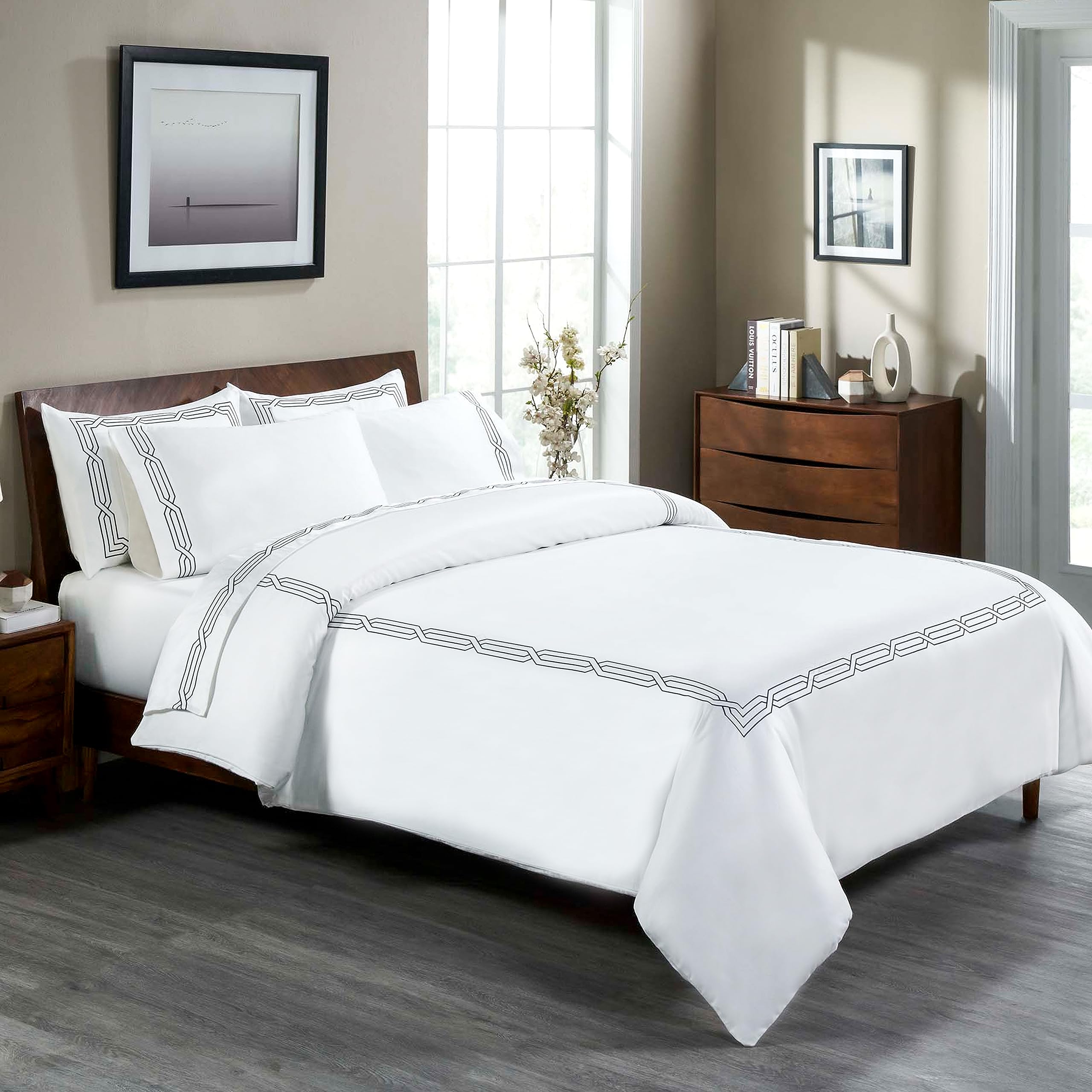 Cotton Blend Polka Dot Sheet Set, Deep Pocket, Sateen Weave